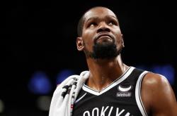 开云体育直播-塞尔提克赢得惊险胜利，打败篮网保持领先的简单介绍