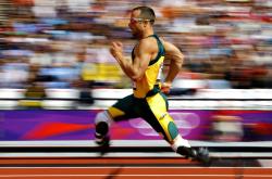 开云体育直播-克莱神射如日当空，勇士主场灼伤独行侠