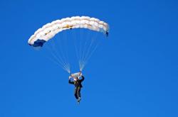 开云体育入口-浓眉制霸内线，新疆队稳扎稳打力克上海队