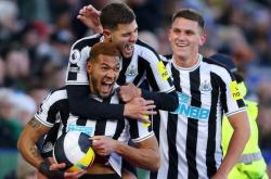 开云体育官方网站-关于纽卡斯尔联首发大获全胜,晋级步步紧逼的信息