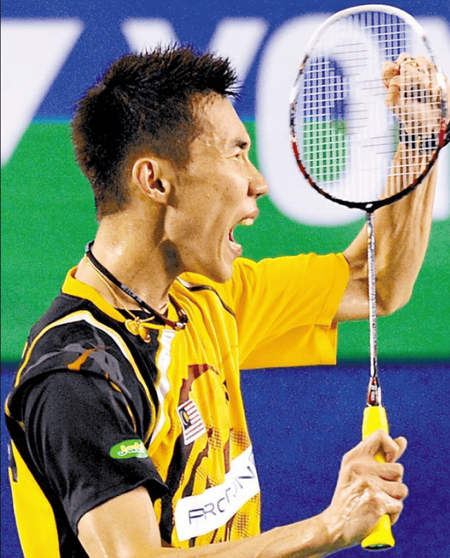 中国羽毛球队横扫英格兰羽毛球队,李宗伟送出助攻 中国羽毛球队横扫英格兰羽毛球队,李宗伟送出助攻