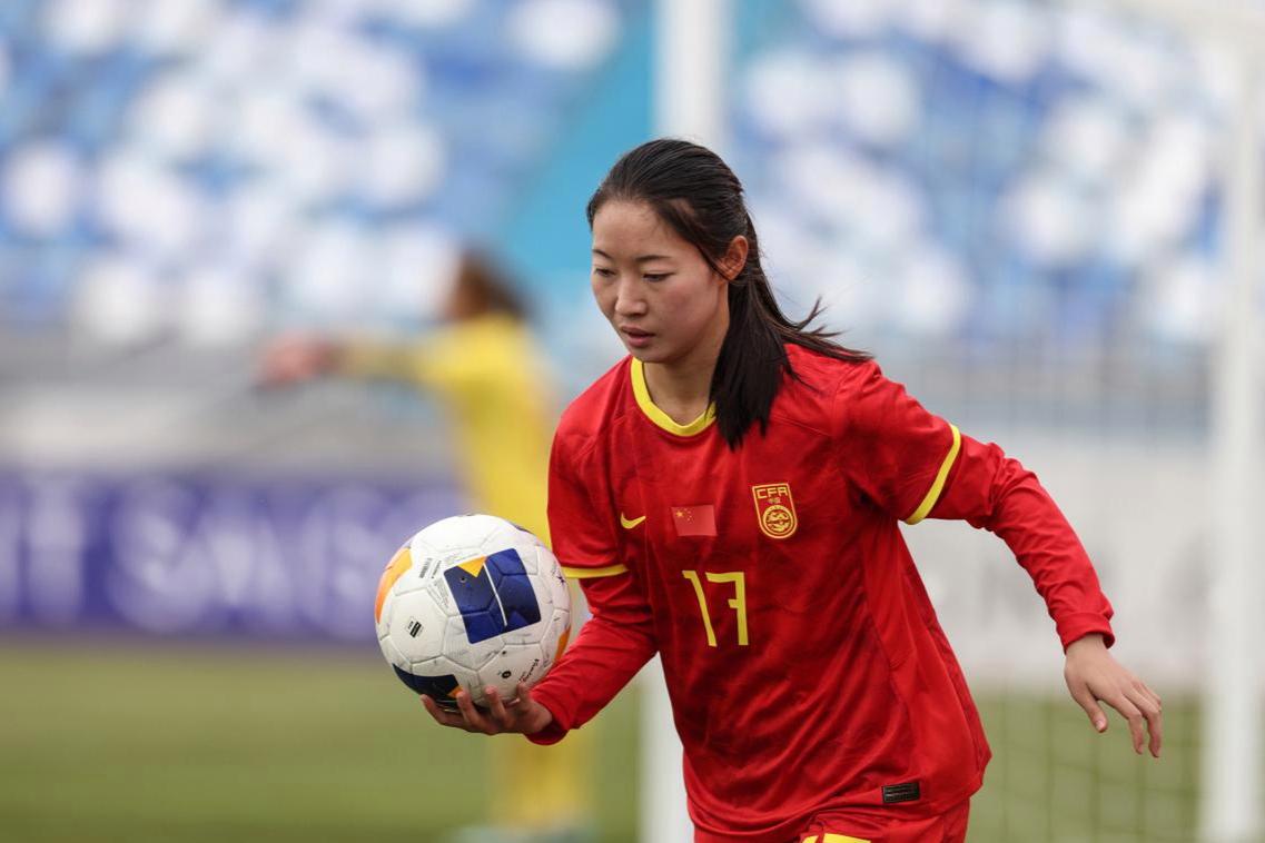 伊朗队在女足比赛中展现出强大实力! 伊朗队在女足比赛中展现出强大实力!