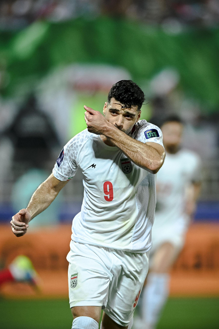 伊朗队在女足比赛中展现出强大实力! 伊朗队在女足比赛中展现出强大实力!