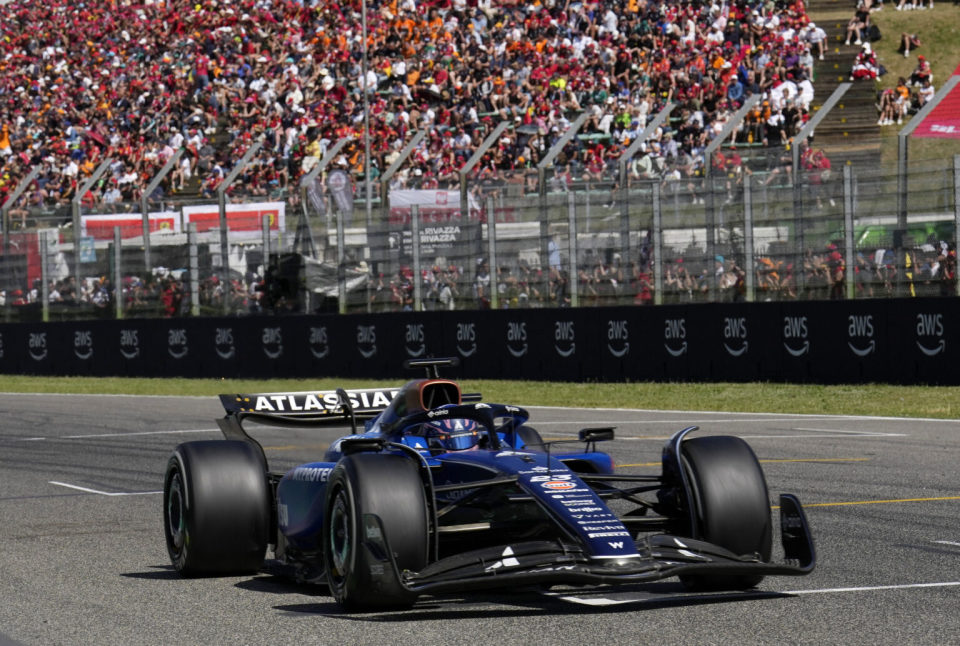 关于红牛车队鏖战红牛二队,汉密尔顿关键制胜的信息 关于红牛车队鏖战红牛二队,汉密尔顿关键制胜的信息