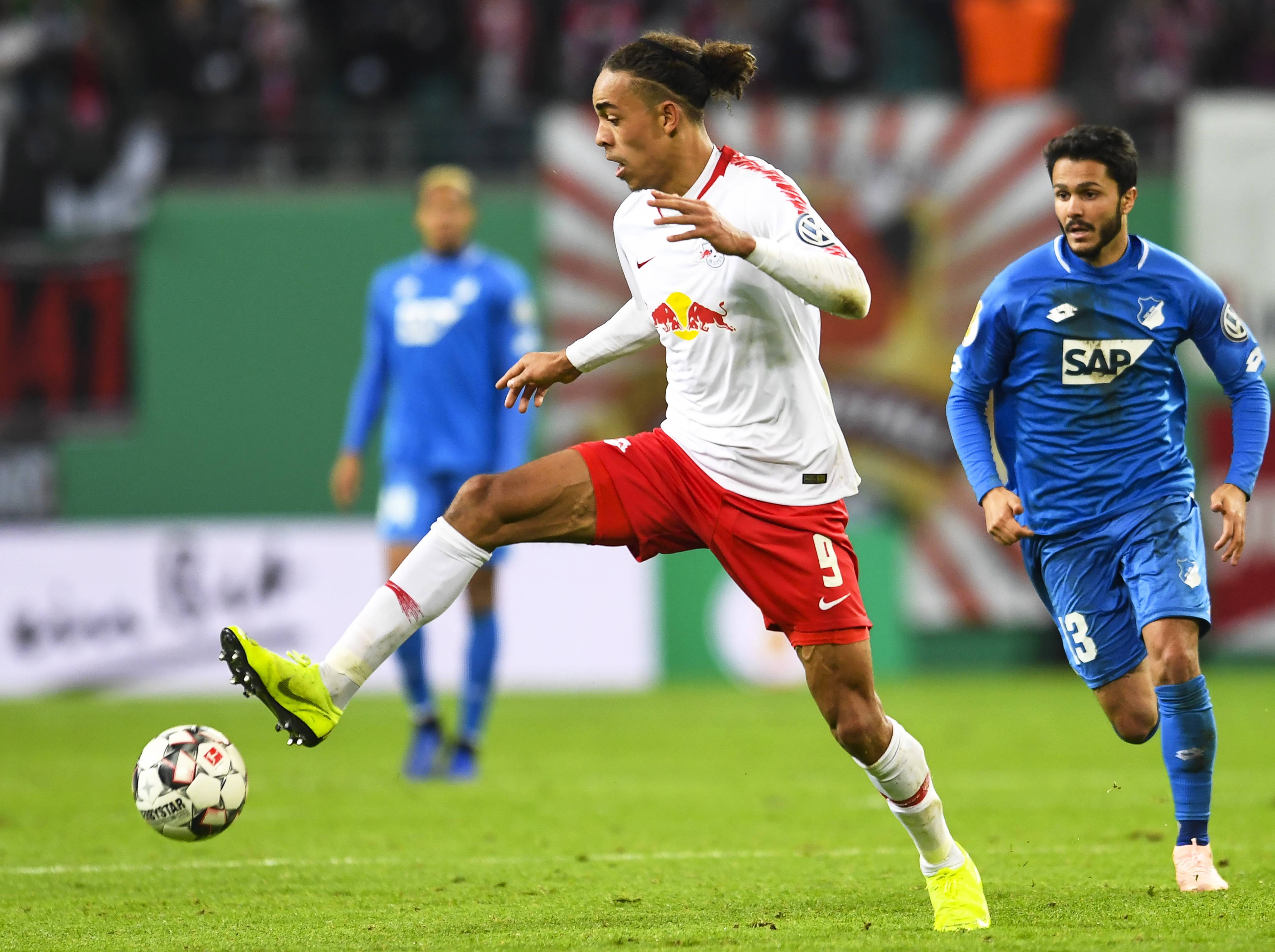 关于柏林队近况不佳，需调整战术以求好转的信息