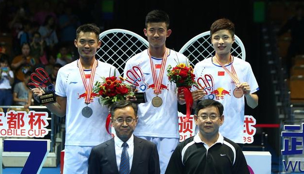 关于印尼羽毛球队爆冷马来西亚羽毛球队，谌龙送出助攻的信息