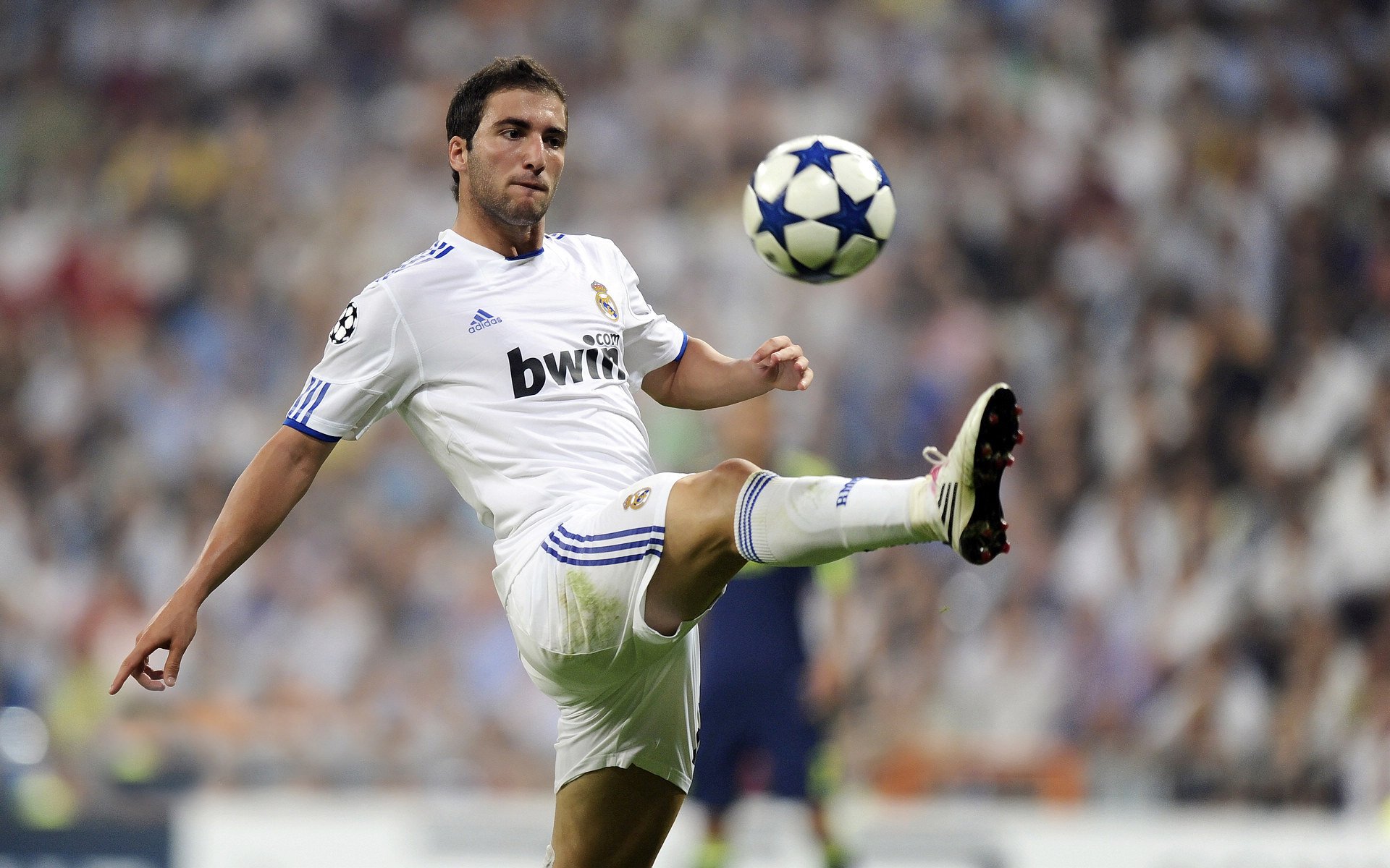 世界排名争夺战之夜,伦纳德末节接管比赛