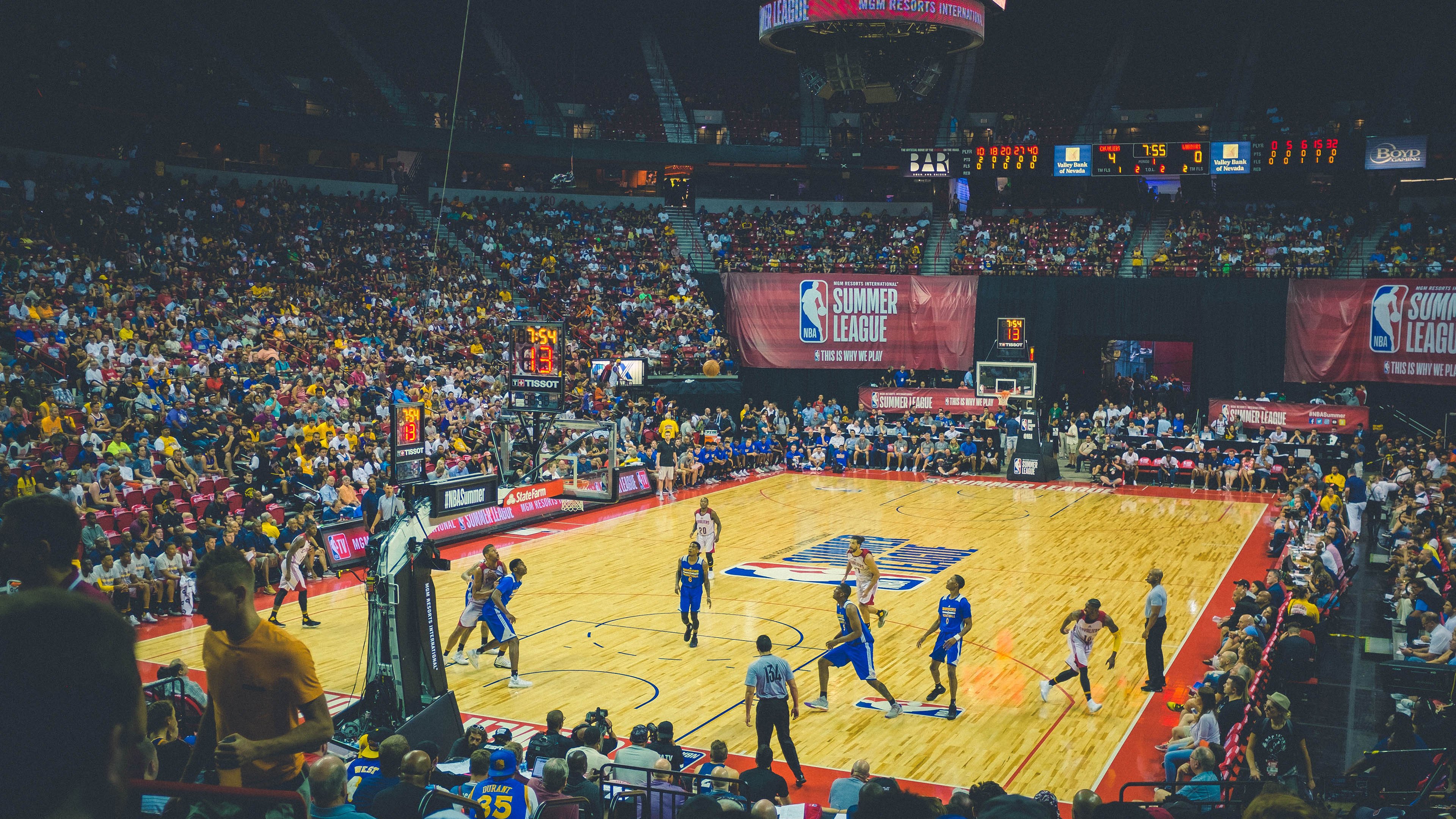 末节风暴!西亚卡姆关键先生本色,热火逆转公牛锁定胜局